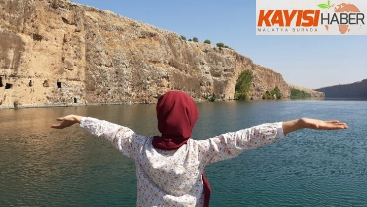 Tarihi mağaralara gizemli yolculuk