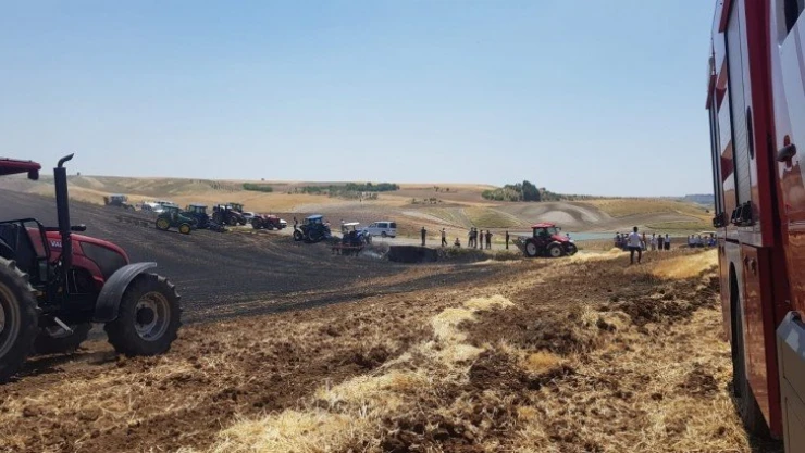 Tarlada çıkan yangında 15 dönüm arpa kül oldu