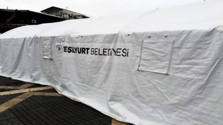 Taziye çadırı oldu seçim çadırı!