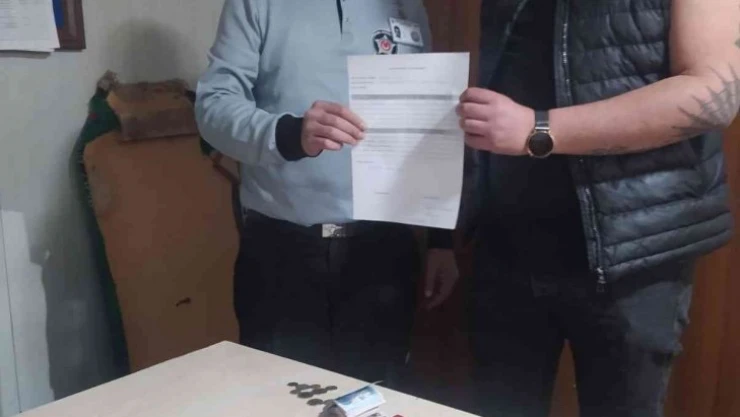 Temizlik personelinden örnek davranış