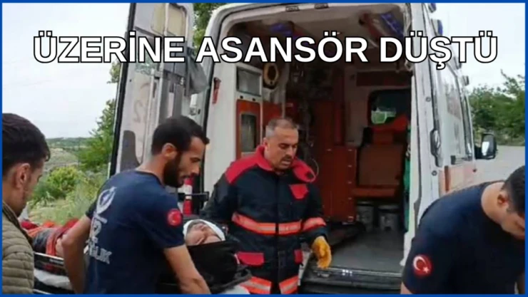 Üzerine inşaat asansörü düştü