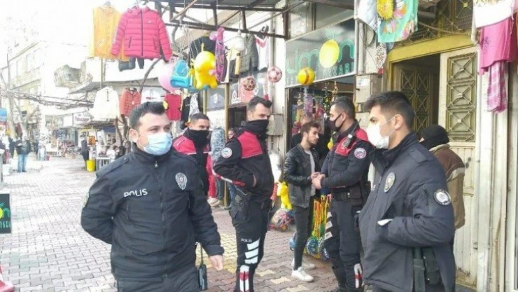 Yabancı uyruklu iki grup kavga etti