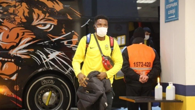 Yeni Malatyaspor'da Tetteh Kasımpaşa maçının kadrosundan çıkarıldı