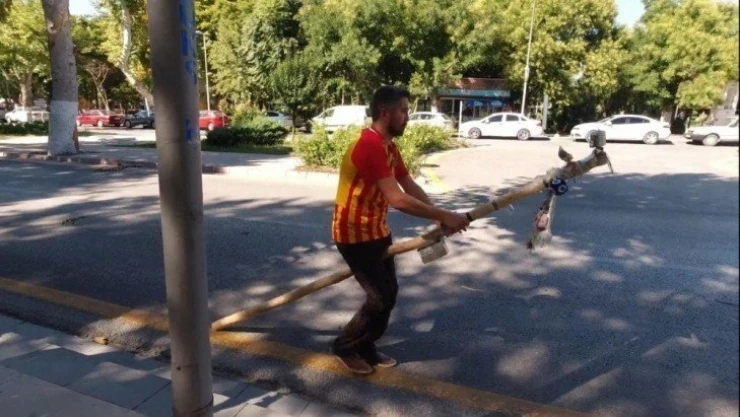 Yeni Malatyaspor'dan Mersedes Kadir'li forma tanıtımı