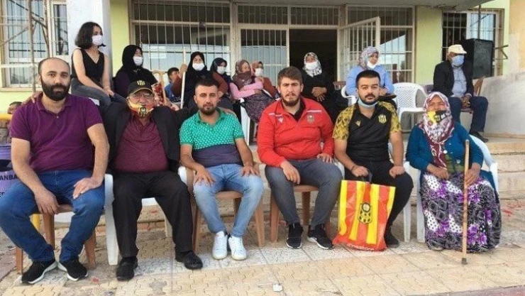 Yeni Malatyaspor Maço Orhan'ı yalnız bırakmadı