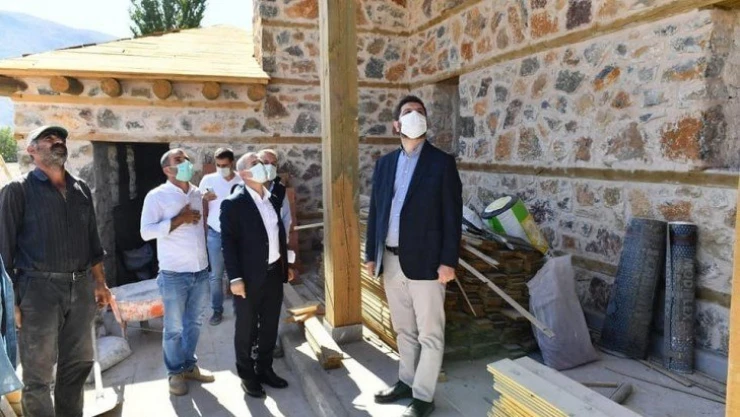 Yeşilyurt Belediyesi, Aşağıköy'deki 350 yıllık tarihi camiyi restore etti